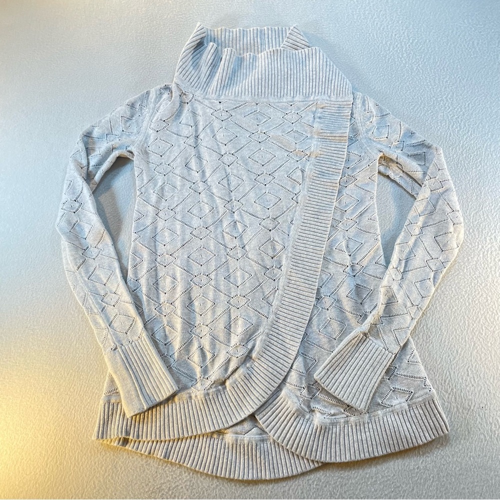 Ivivva Girls Activewear Wrap Sweater Size 10 by Lululemon